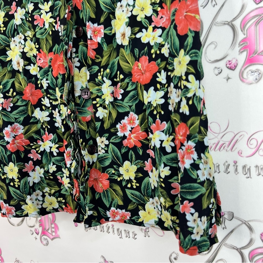 Liz Claiborne Button up Hawaiian πΊ print flowers Black Floral Button-Down Shirt - Picture 4 of 10
